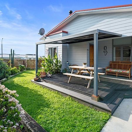 Ekhaya - New Plymouth Holiday Home Екстер'єр фото